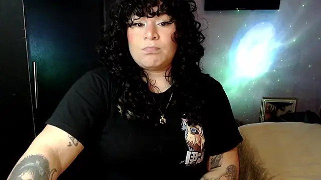 Snapshot of ANGELIQUE_KLANE chatting on 09.17.25 ANGELIQUE KLANE online show from 09.17.25