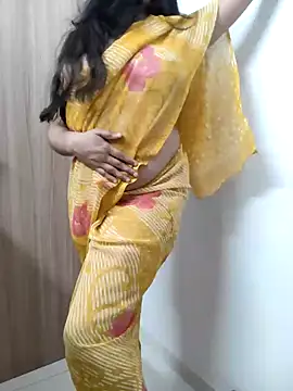 Snapshot of MumbaiMaskGirl chatting on 12.10.24 MumbaiMaskGirl online show from 12.10.24