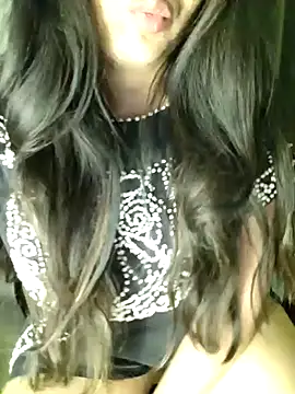 Snapshot of MumbaiMaskGirl chatting on 12.16.24 MumbaiMaskGirl online show from 12.16.24