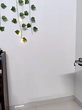 Snapshot of MumbaiMaskGirl chatting on 01.16.25 MumbaiMaskGirl online show from 01.16.25