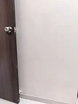 Snapshot of MumbaiMaskGirl chatting on 02.25.25 MumbaiMaskGirl online show from 02.25.25