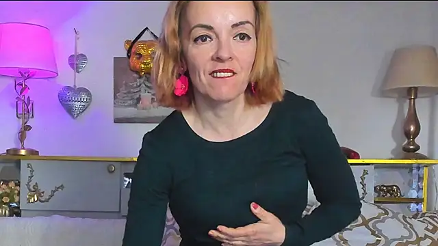 Snapshot of KateConner chatting on 03.20.25 KateConner online show from 03.20.25