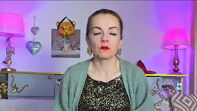 Snapshot of KateConner chatting on 03.20.25 KateConner online show from 03.20.25