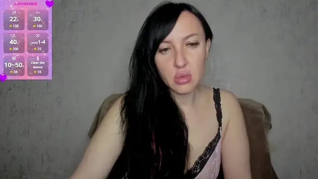 MissGulia online show from 04.26.26