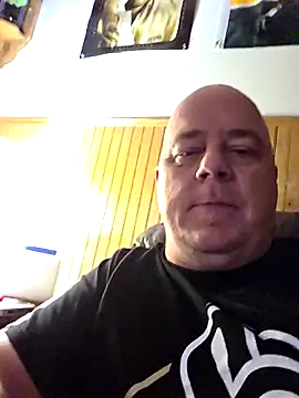 Snapshot of horny4you1 chatting on 11.02.25 horny4you1 online show from 11.02.25