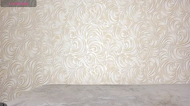 JuiliOnesunray online show from 02.07.25