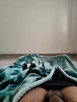 Snapshot of devil43521 chatting on 11.30.25 devil43521 online show from 11.30.25