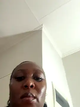 Bootyliciouse21X online show from 12.21.25