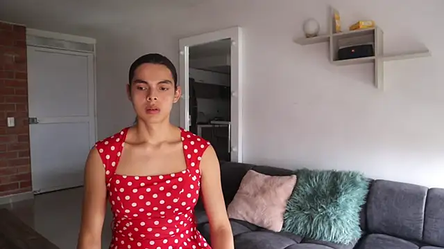  Vahos  online show from 10.08.25