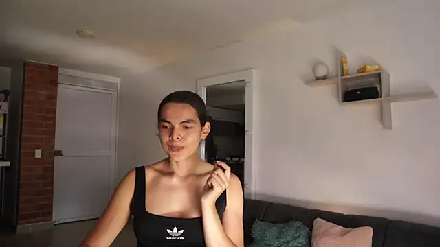  Vahos  online show from 10.23.25