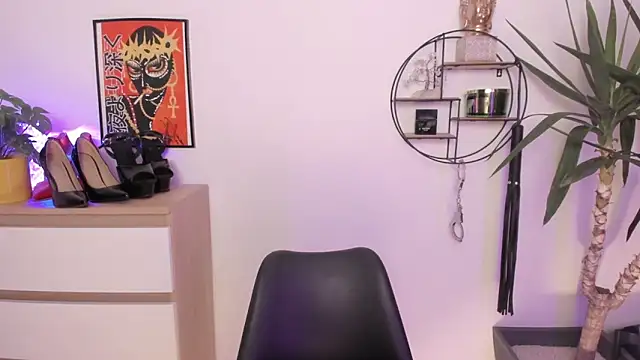 1Sandy online show from 12.17.24