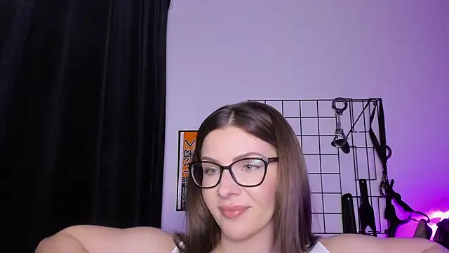 1Sandy online show from 02.27.25