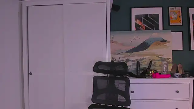 1Sandy online show from 10.30.25