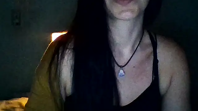 Snapshot of chicacastilla chatting on 02.22.26 chicacastilla online show from 02.22.26