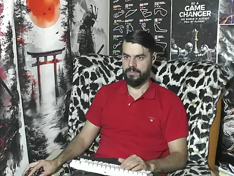 Snapshot of 00george chatting on 12.02.25 00george online show from 12.02.25