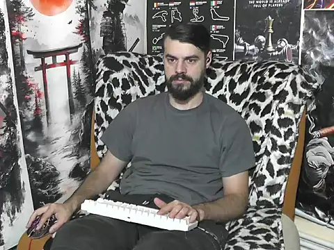 Snapshot of 00george chatting on 12.03.25 00george online show from 12.03.25