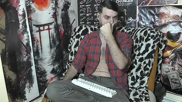 Snapshot of 00george chatting on 02.02.26 00george online show from 02.02.26