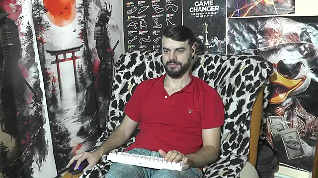 Snapshot of 00george chatting on 02.06.26 00george online show from 02.06.26