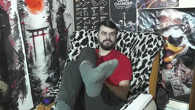 Snapshot of 00george chatting on 02.07.26 00george online show from 02.07.26