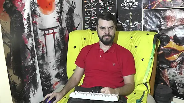 Snapshot of 00george chatting on 02.20.26 00george online show from 02.20.26