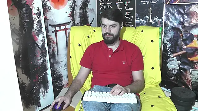 Snapshot of 00george chatting on 03.04.26 00george online show from 03.04.26