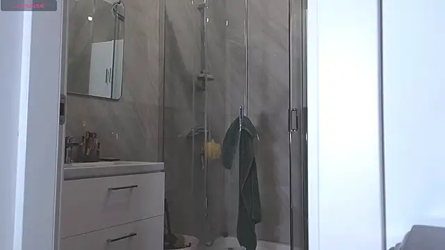 Sellena love online show from 10.28.25