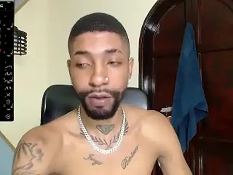 Snapshot of kilian_xx chatting on 02.22.25 kilian xx online show from 02.22.25