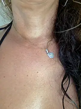 YOURSDEBORA online show from 11.14.25