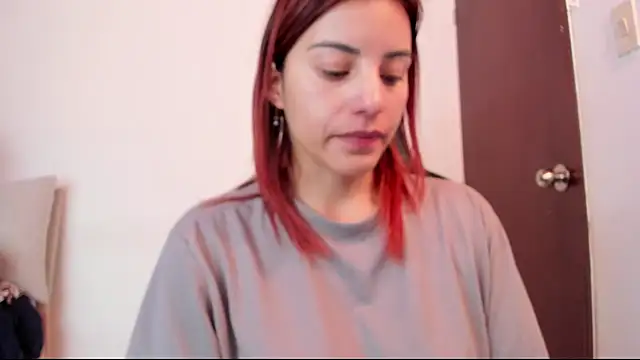 Snapshot of Arenne_rouse chatting on 02.18.26 Arenne rouse online show from 02.18.26