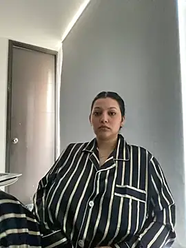 Snapshot of MarcellaGriffin chatting on 02.09.25 MarcellaGriffin online show from 02.09.25