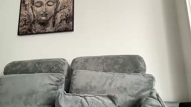 Snapshot of MarcellaGriffin chatting on 02.22.25 MarcellaGriffin online show from 02.22.25