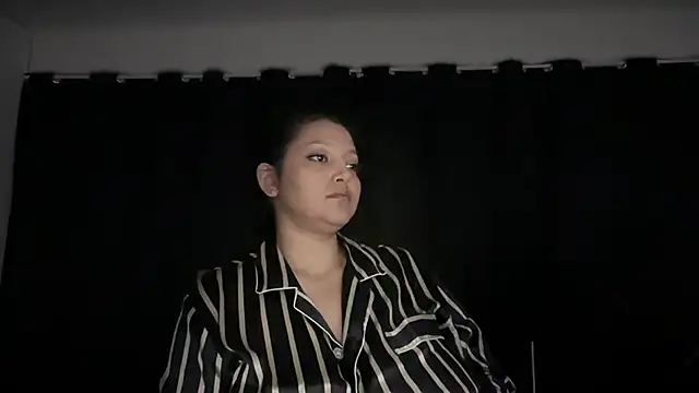 Snapshot of MarcellaGriffin chatting on 09.20.25 MarcellaGriffin online show from 09.20.25