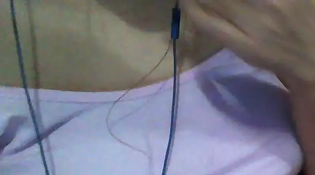 Snapshot of giga-bite chatting on 03.04.25 giga-bite online show from 03.04.25