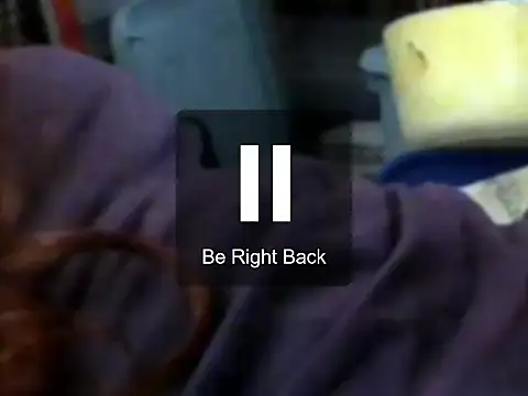 Snapshot of giga-bite chatting on 09.18.25 giga-bite online show from 09.18.25