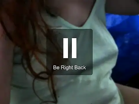 Snapshot of giga-bite chatting on 09.28.25 giga-bite online show from 09.28.25