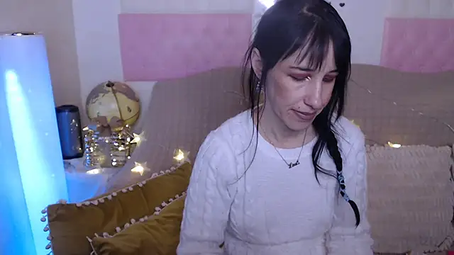 Snapshot of -carla- chatting on 12.31.24 -carla- online show from 12.31.24