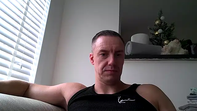 Snapshot of ploki2180 chatting on 01.11.26 ploki2180 online show from 01.11.26