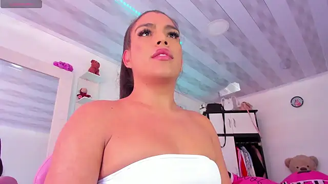 briitany hot online show from 12.29.24