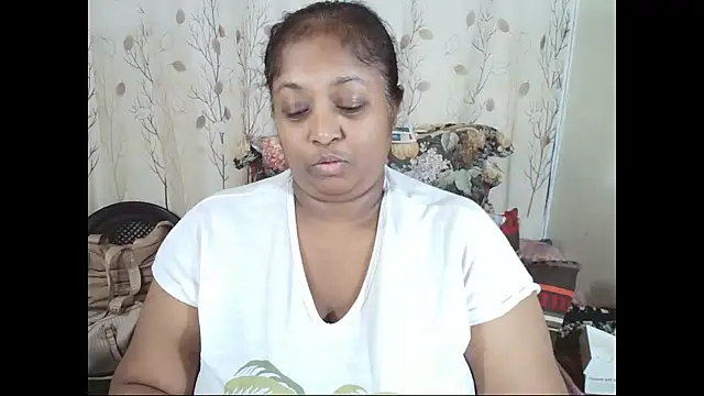 Snapshot of Indiantasha chatting on 06.08.26 Indiantasha online show from 06.08.26