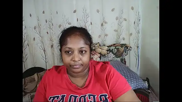 Snapshot of Indiantasha chatting on 06.22.26 Indiantasha online show from 06.22.26