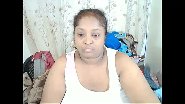 Snapshot of Indiantasha chatting on 06.27.26 Indiantasha online show from 06.27.26