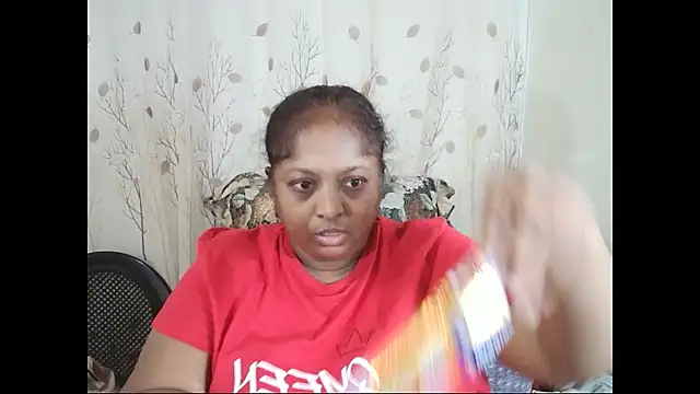 Snapshot of Indiantasha chatting on 07.20.26 Indiantasha online show from 07.20.26