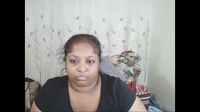 Snapshot of Indiantasha chatting on 07.21.26 Indiantasha online show from 07.21.26
