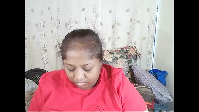 Snapshot of Indiantasha chatting on 07.24.26 Indiantasha online show from 07.24.26
