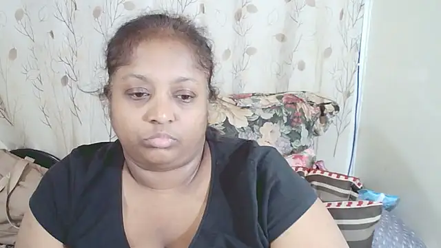 Snapshot of Indiantasha chatting on 07.28.26 Indiantasha online show from 07.28.26
