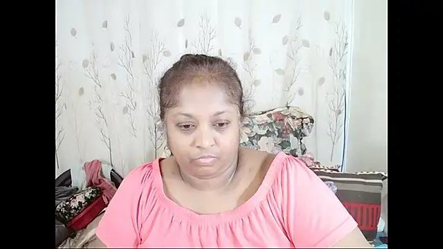 Snapshot of Indiantasha chatting on 07.30.26 Indiantasha online show from 07.30.26