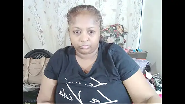 Snapshot of Indiantasha chatting on 08.08.26 Indiantasha online show from 08.08.26
