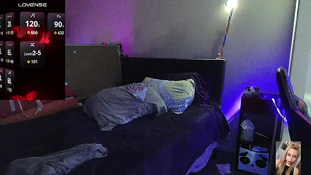 Blondiewithanass online show from 06.07.26
