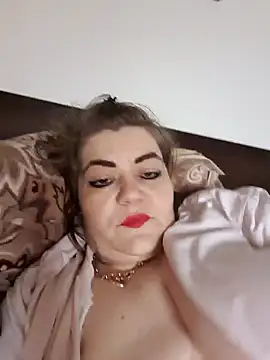 Snapshot of cindybbwsquirt chatting on 01.31.25 cindybbwsquirt online show from 01.31.25