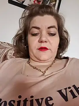 Snapshot of cindybbwsquirt chatting on 02.01.25 cindybbwsquirt online show from 02.01.25